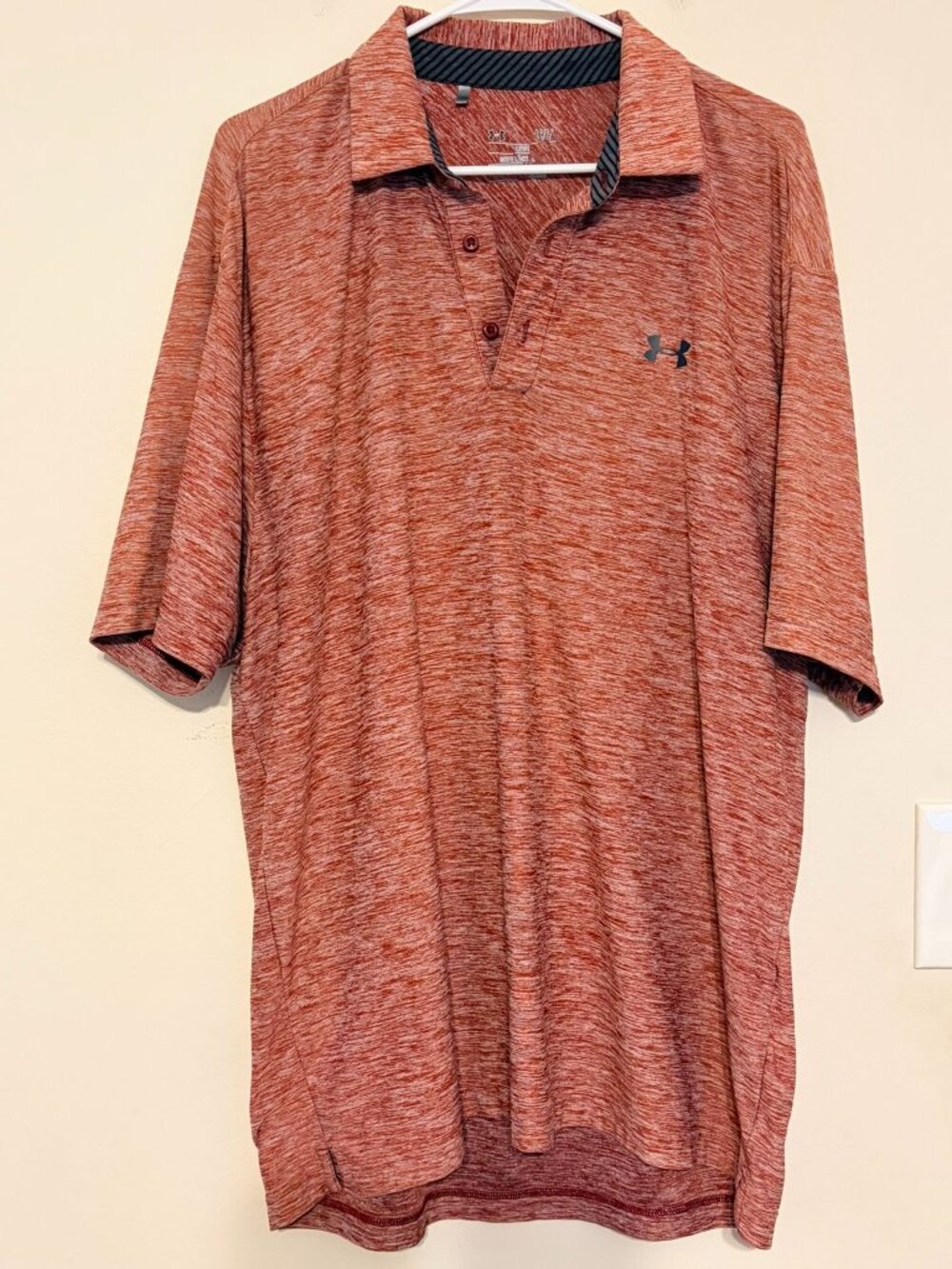 Men's Under Armour Red Heathered Loose Fit Logo Polo Shirt Size Large
